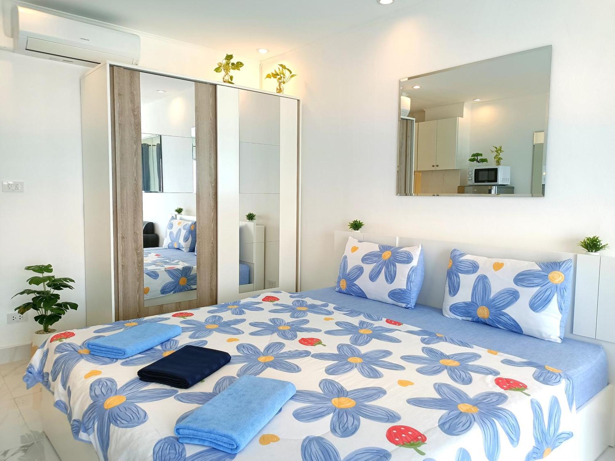 Sea View Beachfront Condos Pattaya Jomtien Beach Dış mekan fotoğraf