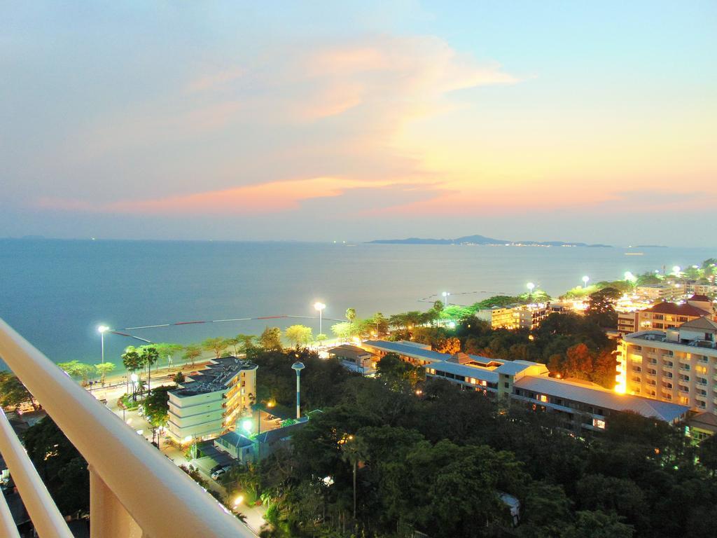 Sea View Beachfront Condos Pattaya Jomtien Beach Dış mekan fotoğraf